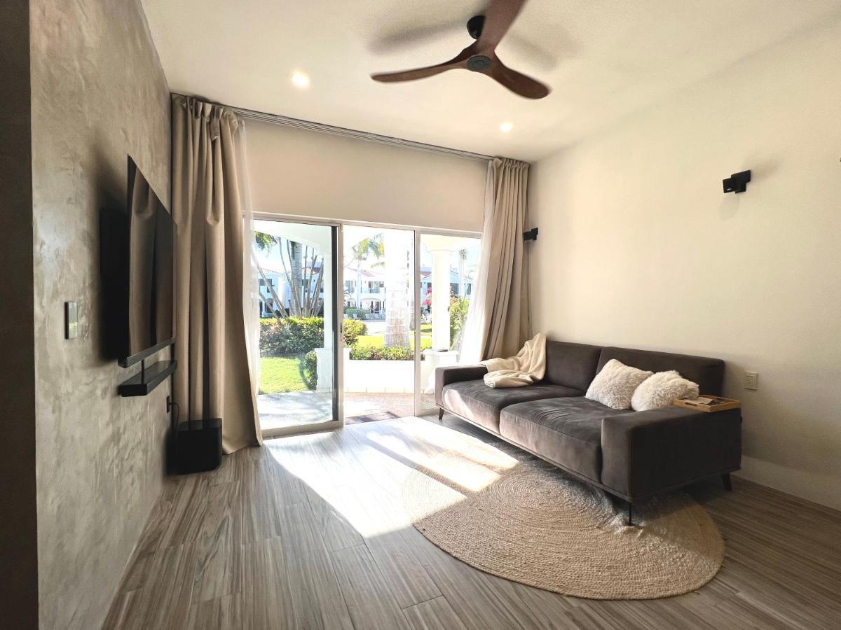 Apartment Cozy Modern With Pool In Golf Course *